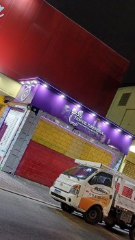 Fachada de ACM com LED em Registro
